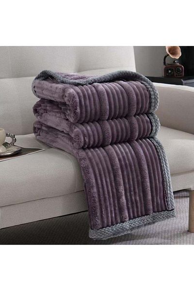 Comfy Luxurious Embossed Purple Textured Blanket King Size 200 x 230 Cm