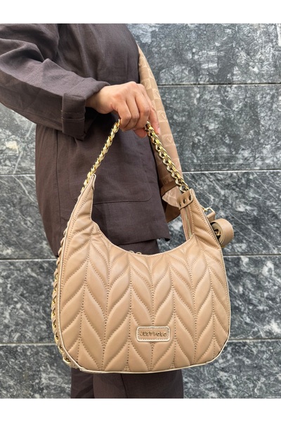 Just Polo Women's Quilted Gold Chain Shoulder Bag