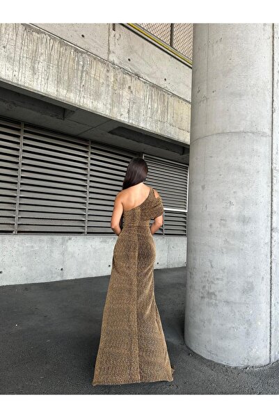 Modafeminen Rochie cu flori de piatră cu un singur umăr auriu 583304