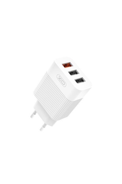 XO Design Adaptor cu priză și trei porturi USB QC, 100-240 V, alb