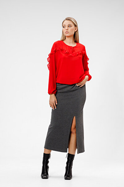 RVL Light blouse with appliquéd ruffle, red