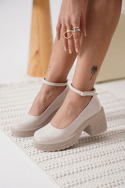 ripuvainen Silina Women's Ankle Helmet Patent Leather Thick Heeled Casual Shoes - Beige