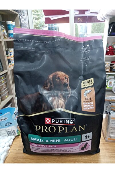 Pro Plan HASSAS DERİYE SAHİP KÜÇÜK VE MİNİ IRK KÖPEK KURU MAMA SOMONLU 3 KG