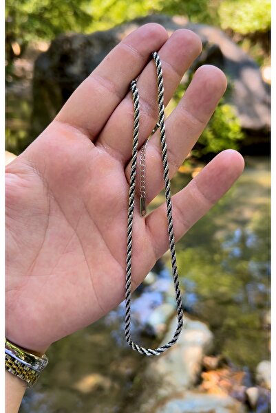 Takı Zanaatkarı قلادة من الفولاذ بتصميم ملتوي باللون الفضي والأسود 316L - متي...