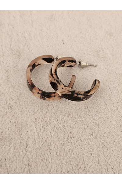 SiestaAccessories Leopard Pattern Acrylic Hoop Earrings