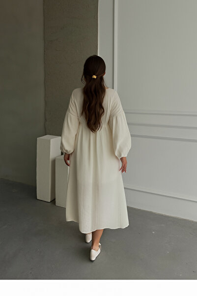 Chef d'atelier Women's Long Sleeve Lace Detailed Long Dress