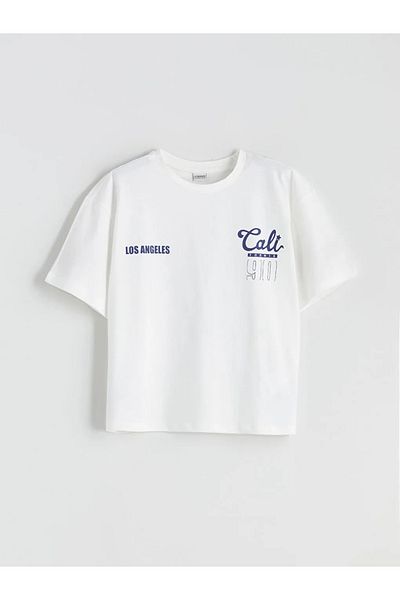 LC Waikiki Lcw kids ecru crew neck california Printed girl's t-shirt and shorts