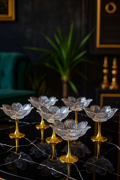 Gülümseten Avm Glass Lotus Flower Presentation Stand with Gold Legs – Set of 6 Sugar Bowl Turkish Delight Coffee Side Treats