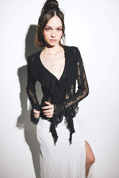 DeFacto New Season Slim Fit Slim Fit V Neck Lace Front Tie Long Sleeve Blouse