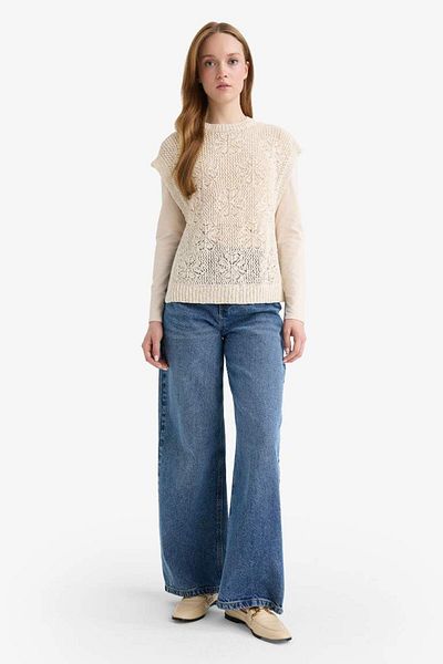 DeFacto New Season Crew Neck Embroidered Sweater