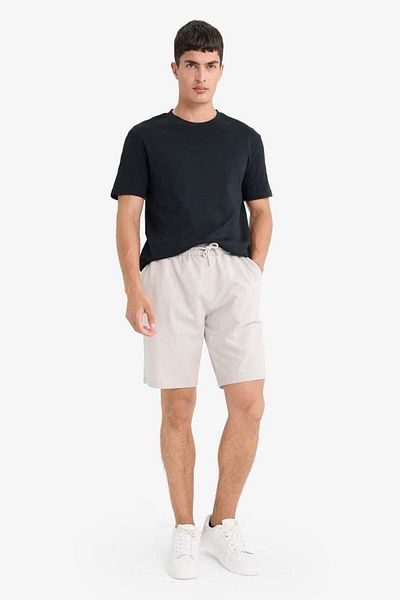 DeFacto New Season Slim Fit Slim Fit Pocketed Cotton Basic Plain Bermuda Shorts