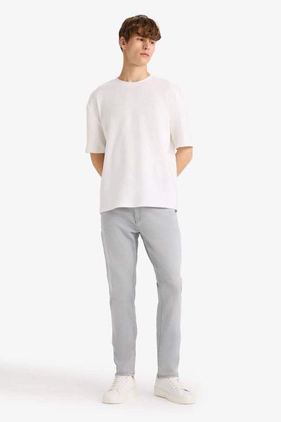 DeFacto New Season Pedro Slim Fit Slim Fit Normal Waist Slim Leg Jean Trousers