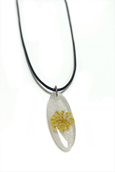 Angel Of Life Sultanotu Flower Oval Epoxy Necklace