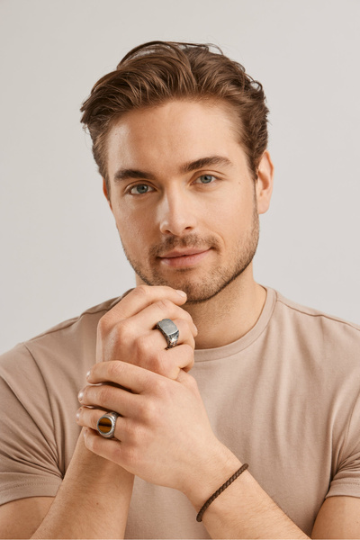 Caï Náramek pro dospělé v hnědé barvě