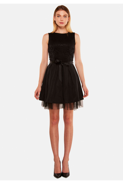 TOOche Šaty pro ženy v jednobarevných barvách