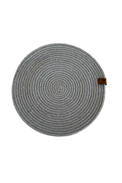 supla My Sister's Home Offers a Four-Piece Bread Basket, a Woven American-Style Service.