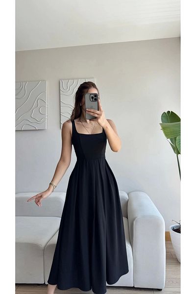Zoom Butik Valeria square neck midi dress - black