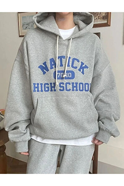 NoVibe Дамски сив суитшърт с качулка и джоб, принт Natick