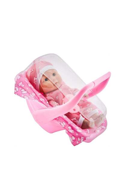 Store7 دمية ناعمة بملابس أنيقة ومقعد سيارة وقلادة مصاصة - مثالية للفتيات