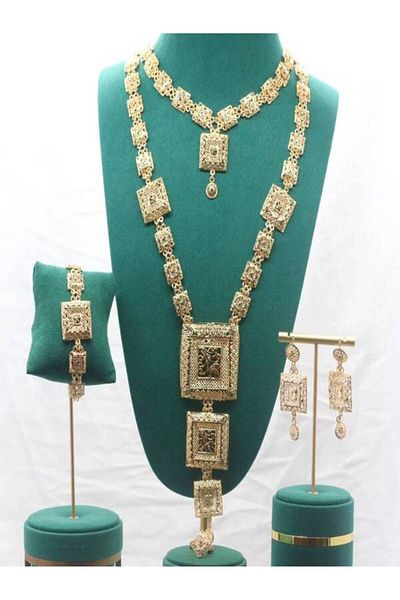 GENERIC4 4-piece gold replacement set with a luxurious box
