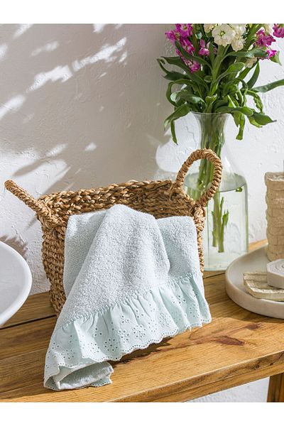 LC Waikiki Quality Parts from Celebi Store |   Green Ruffle Detailed Cotton Face Towel 50X80 cm