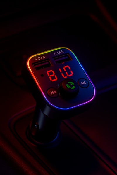 REDz Accessories Modulator FM auto, X-Start CC076, Bluetooth 5.0, 2x USB, iluminare RGB, afișaj LED și control apeluri
