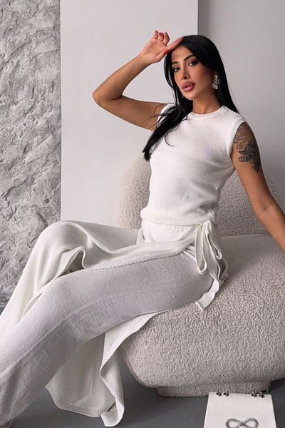 VAGGON Crew Neck Sleeveless Blouse and Skirt Look Pants Knitwear Set