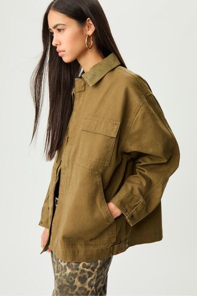 Stradivarius Contrast jacket with pockets
