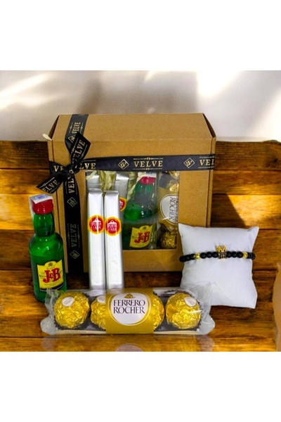 velve Πακέτο Εκδήλωσης, J&B Whiskey 50ml, Πούρα Punta Cana, βραχιόλι με πέτρε...