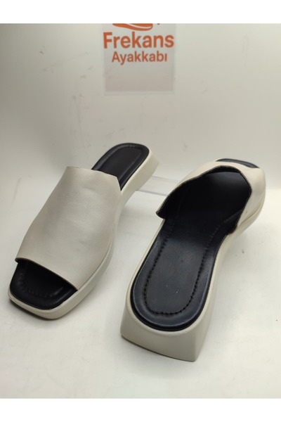 NEWGÜLTEKİN Genuine Leather with Its Attractive Color and Stylish Soft Comfort Offers All-Day Comfort
