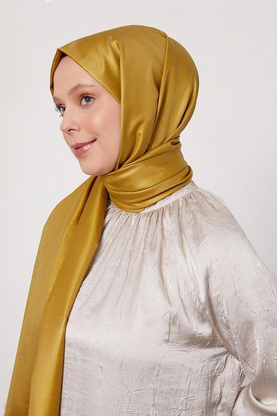 Levidor A.Green Silk Shawl
