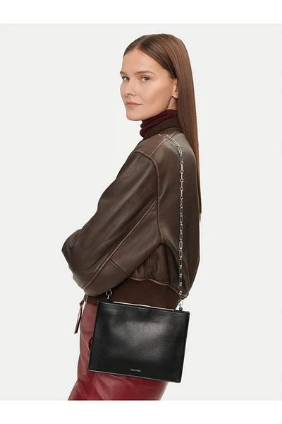 Calvin Klein CK NIGHT SQUARE CROSSBODY