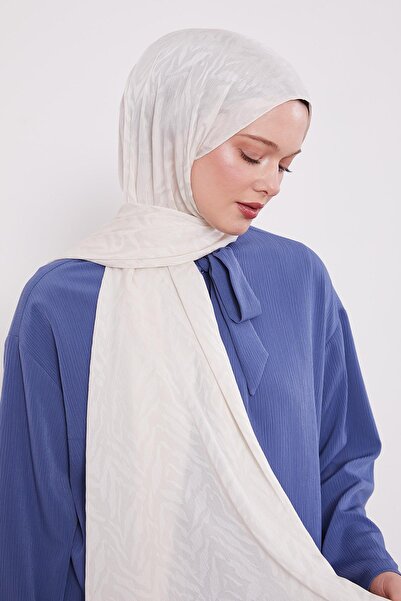 Levidor Cream Abstract Leaf Pattern Jacquard Capri Shawl