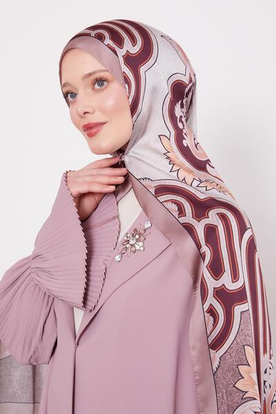 Levidor Milk Coffee Baroque Indian Silk Shawl