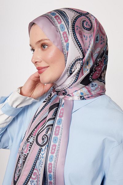 Levidor Powder Edge Geometric Pattern Indian Silk Shawl