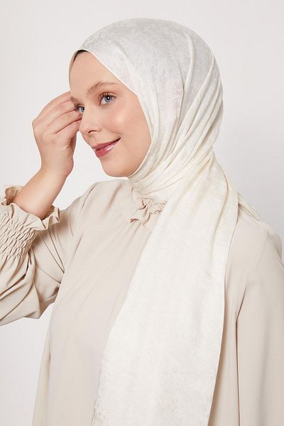 Levidor Cream Flower Pattern Italian Jacquard Shawl