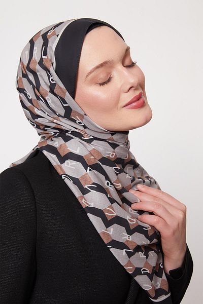 Levidor Black-Beige Honeycomb Pattern Love Shawl