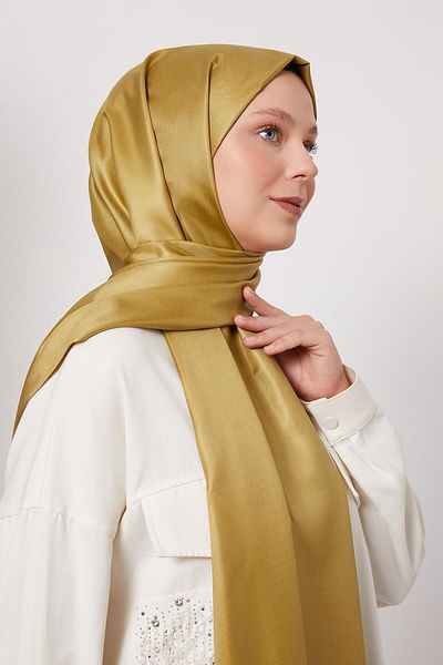 Levidor K.Green Silk Shawl