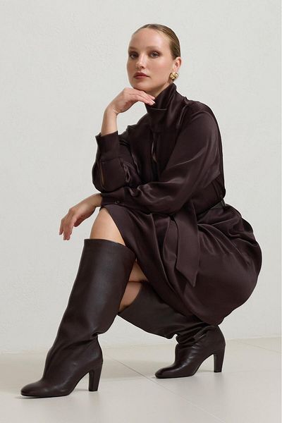 Setre Chocolate Neck Detailed Waist Belted Dress