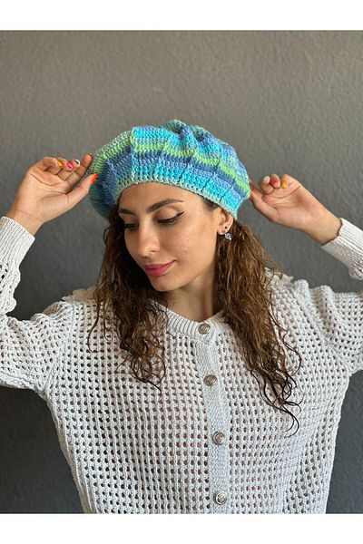 Gönülden Tasarım Hand Knitted French Painter Women's Beanie