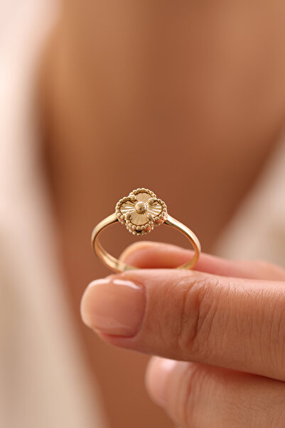 YAVUZ KUYUMCULUK 14 Ayar Altın Kalemli Yonca Yüzük