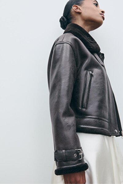 Stradivarius İçi kürklü deri görünümlü kısa ceket