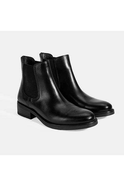 Desa Women's Black Elastic Leather Chelsea Boots