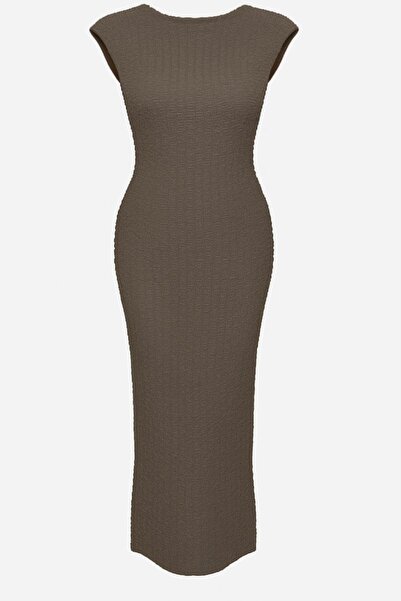 HAKKE Wide neck side gathered zero sleeve seersucker dress