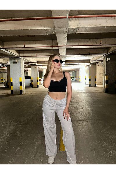 Wisevelya Gray Star Detailed Sweatpants