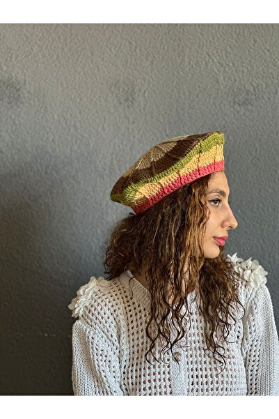 Gönülden Tasarım Hand Knitted French Painter Women's Beanie