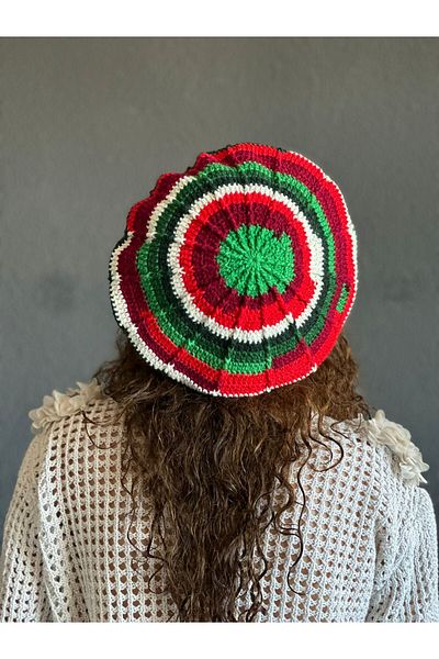 Gönülden Tasarım Hand Knitted French Painter Women's Beanie
