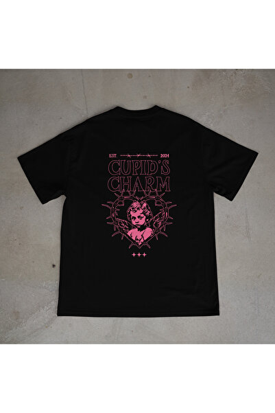 urbvn تي شيرت أسود كبير الحجم مطبوع بتصميم كيوبيد