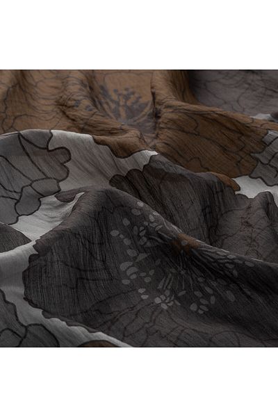 ipekevi Smoked Gray Hydrangea Basket Scarf
