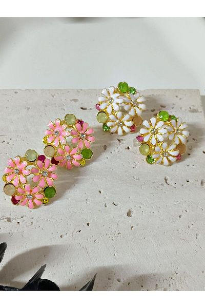 mos&more 2 Pairs, Pink and White Enamel Gold Daisy Earring Set